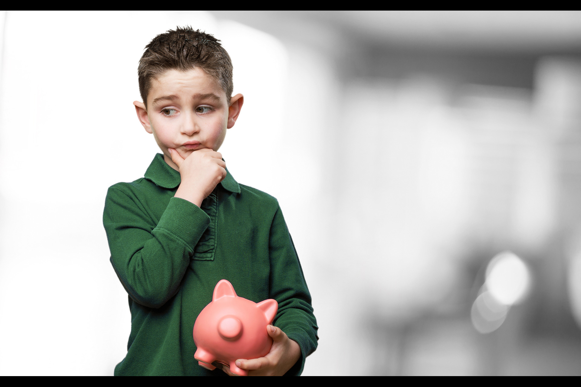 How Our Memories Shape the Way We Think About Money